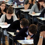 étudiants en examen