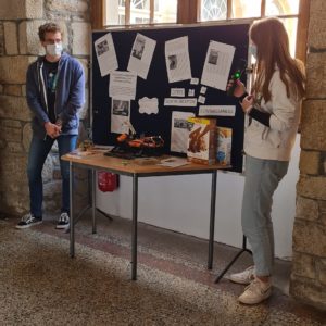 Au tour de Catherine et Titouan de prendre le relais pour l'exposé dans le cadre de la théorie de la connaissance.